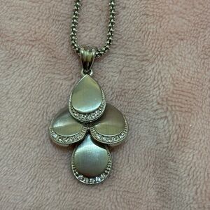 Elegant Gold and Silver Teardrop Pendant Necklace
